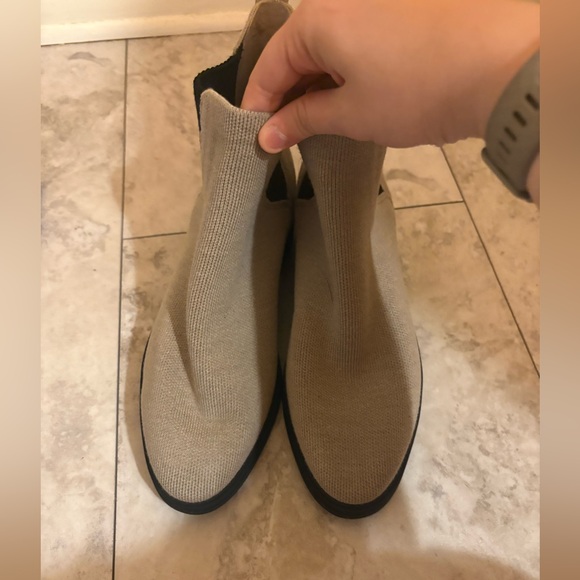 Rothy’s Lug Boots in Dove - Picture 3 of 7